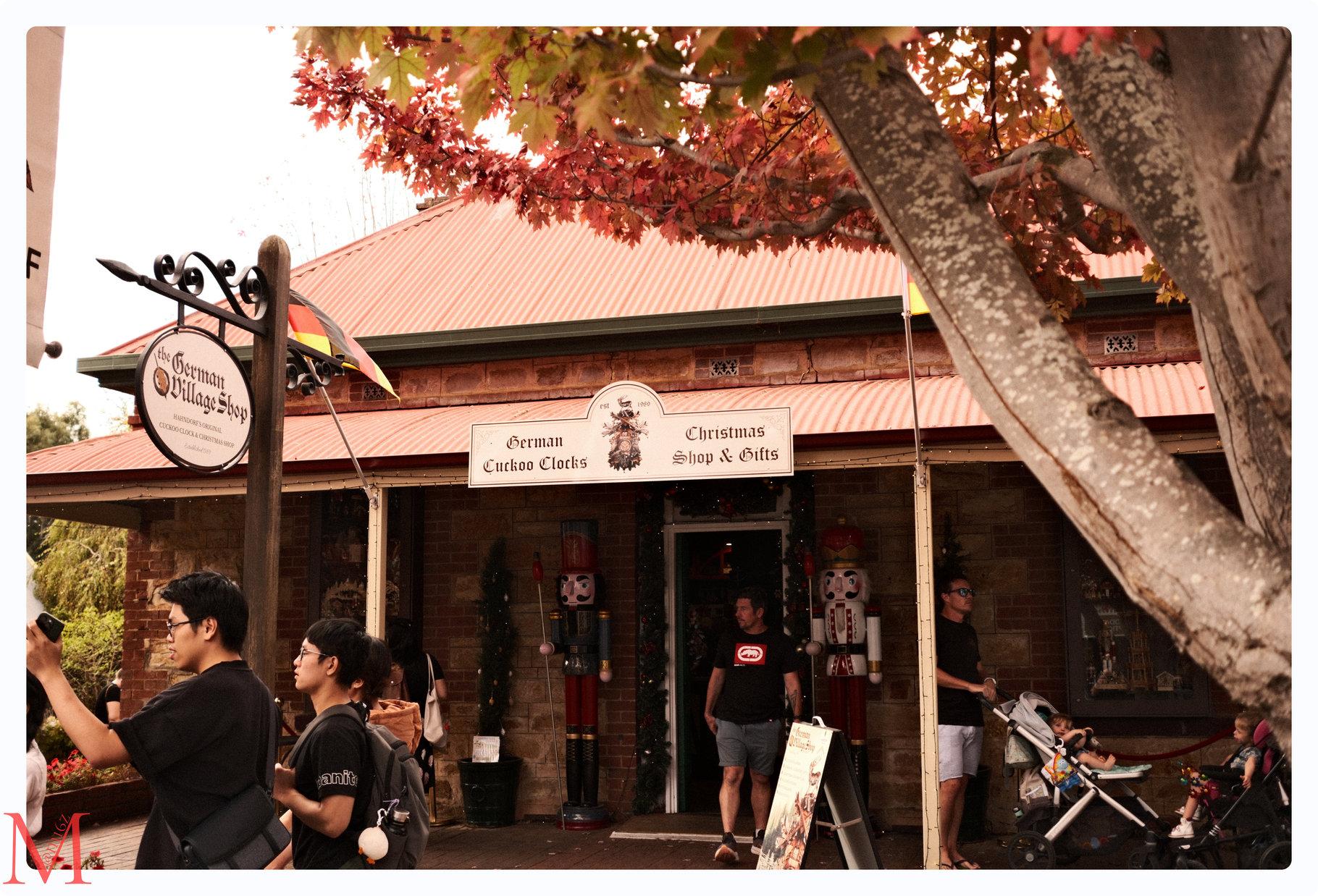 Deutsches Dorf Kuckucksuhren und Weihnachtsgeschenke Shop.